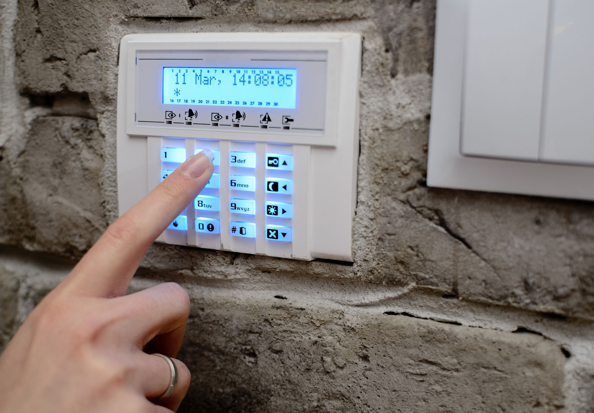 Do House Alarms Really Stop Burglars?